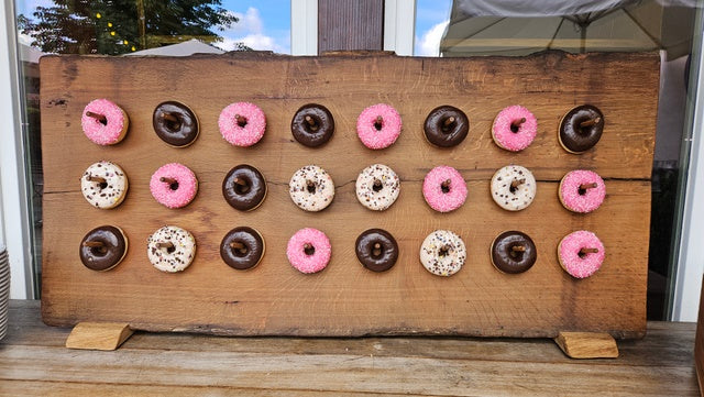 Donutwall aus Vollholz
